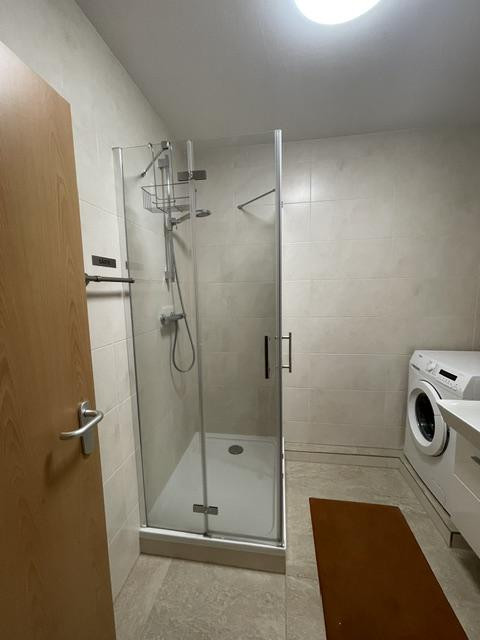 Voll möbeliertes 1-Zimmer-Apartment in Wiesbaden-Biebrich – Eich-Ollenhauer-Str. 34f, 65187 Wiesbaden – Vorschaubild 7
