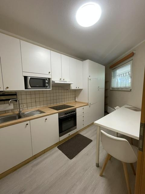 Voll möbeliertes 1-Zimmer-Apartment in Wiesbaden-Biebrich – Eich-Ollenhauer-Str. 34f, 65187 Wiesbaden – Vorschaubild 9