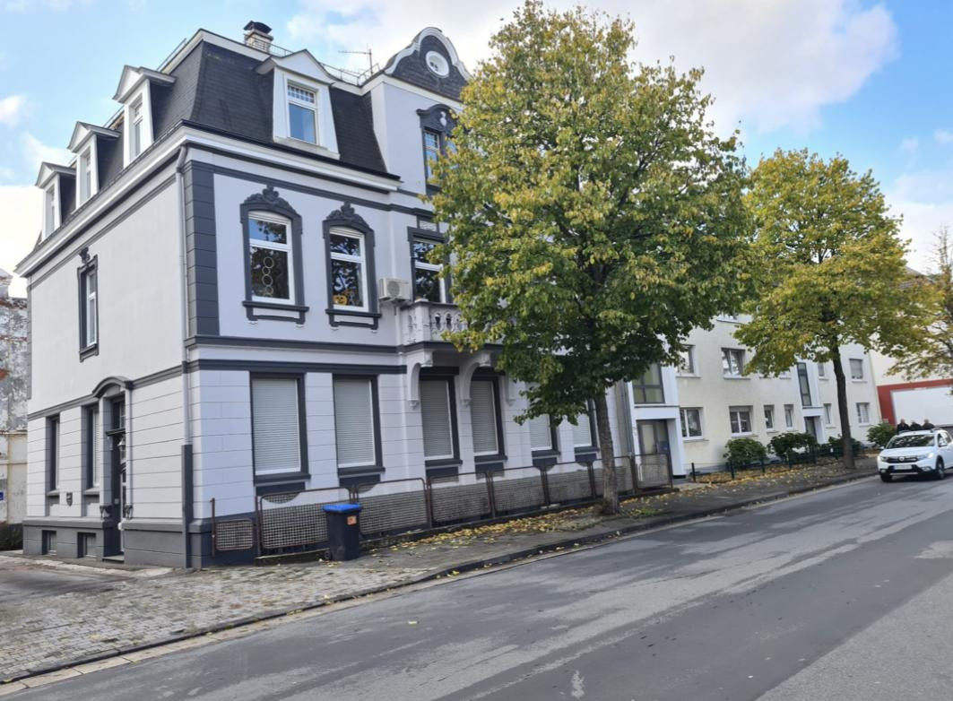 Großzügige 4- bis 5-Zimmer-Wohnung mit 156 m²