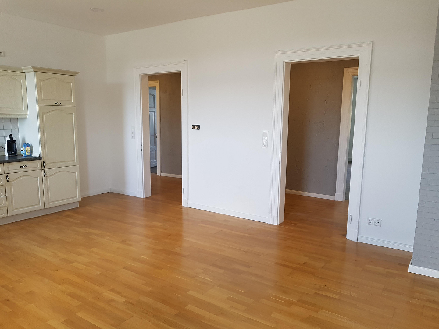 Großzügige 4- bis 5-Zimmer-Wohnung mit 156 m² – Güldenwerth 26, 42857 Remscheid – Vorschaubild 3