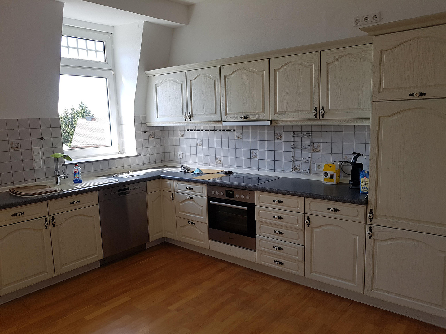 Großzügige 4- bis 5-Zimmer-Wohnung mit 156 m² – Güldenwerth 26, 42857 Remscheid – Vorschaubild 2