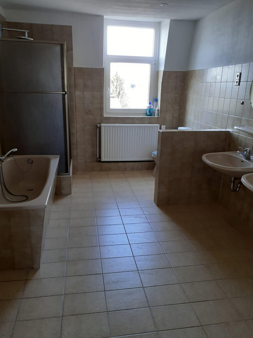 Großzügige 4- bis 5-Zimmer-Wohnung mit 156 m² – Güldenwerth 26, 42857 Remscheid – Vorschaubild 8