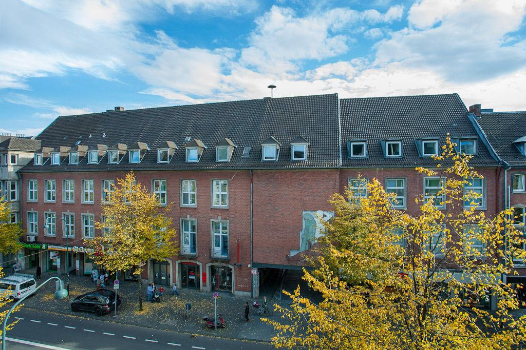 Einziehen u. wohlfühlen: großz. 3-Zi.-Whg., Erstbezug nach Renovierung (Innenstadt)
