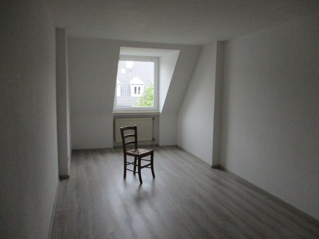 Einziehen u. wohlfühlen: großz. 3-Zi.-Whg., Erstbezug nach Renovierung (Innenstadt) – Peterstrasse, 52062 Aachen – Vorschaubild 9