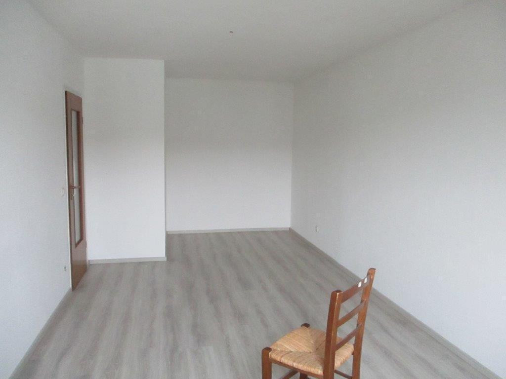 Einziehen u. wohlfühlen: großz. 3-Zi.-Whg., Erstbezug nach Renovierung (Innenstadt) – Peterstrasse, 52062 Aachen – Vorschaubild 10