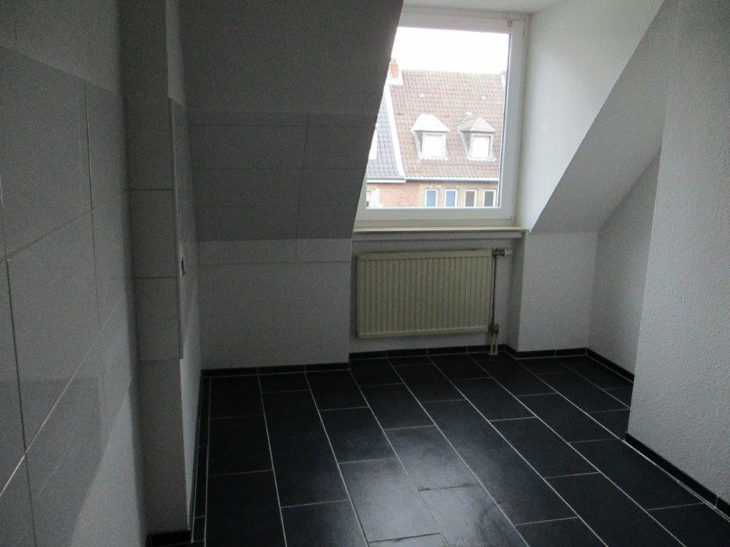 Einziehen u. wohlfühlen: großz. 3-Zi.-Whg., Erstbezug nach Renovierung (Innenstadt) – Peterstrasse, 52062 Aachen – Vorschaubild 15
