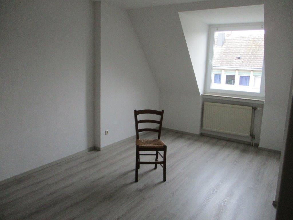 Einziehen u. wohlfühlen: großz. 3-Zi.-Whg., Erstbezug nach Renovierung (Innenstadt) – Peterstrasse, 52062 Aachen – Vorschaubild 8