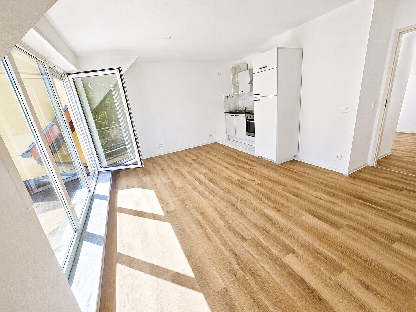 Schöne, renovierte 1-Zimmer Wohnung in zentraler, ruhiger Lage – 69168 Wiesloch – Vorschaubild 2
