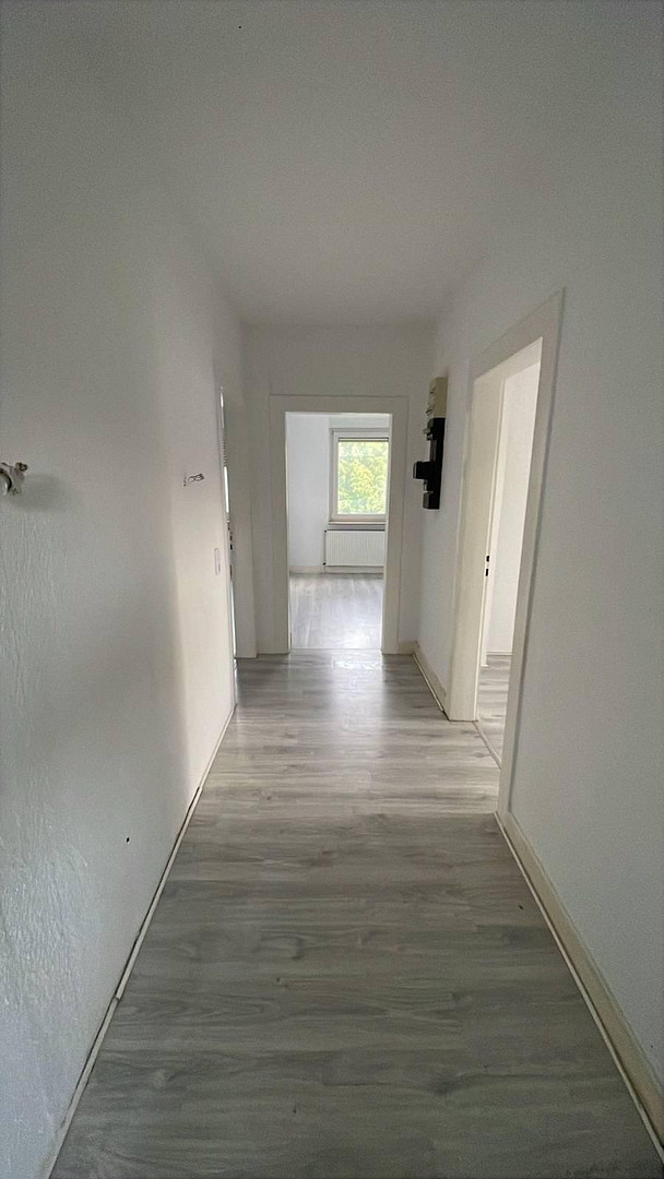Jobcenter – جوب سنتر – Джобцентер – deine neue Wohnung ist fertig! – 41539 Dortmund(Mengede) – Vorschaubild 5