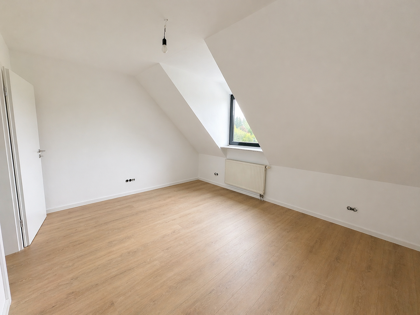 Erstbezug nach Renovierung – Helle 3,5-Zimmer Wohnung in ruhiger Lage von Mainhardt – Löwensteiner Str. 20, 74535 Mainhardt(Ammertsweiler) – Vorschaubild 3