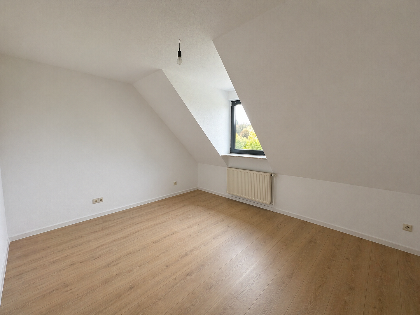 Erstbezug nach Renovierung – Helle 3,5-Zimmer Wohnung in ruhiger Lage von Mainhardt – Löwensteiner Str. 20, 74535 Mainhardt(Ammertsweiler) – Vorschaubild 2