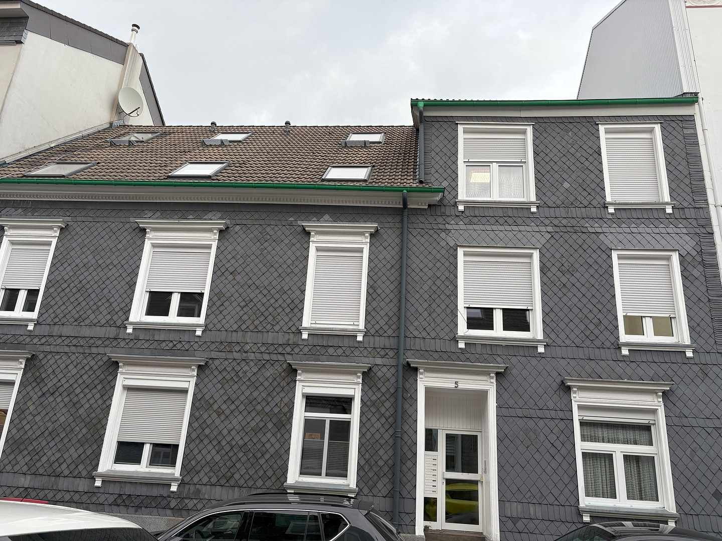 4,5 Zimmer Maisonette Wohnung 2. OG, neues Bad, ruhige Lage