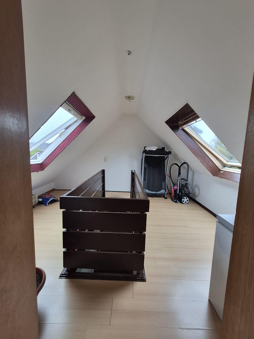 4,5 Zimmer Maisonette Wohnung 2. OG, neues Bad, ruhige Lage – Neumeyerstr. 5, 42853 Remscheid – Vorschaubild 10