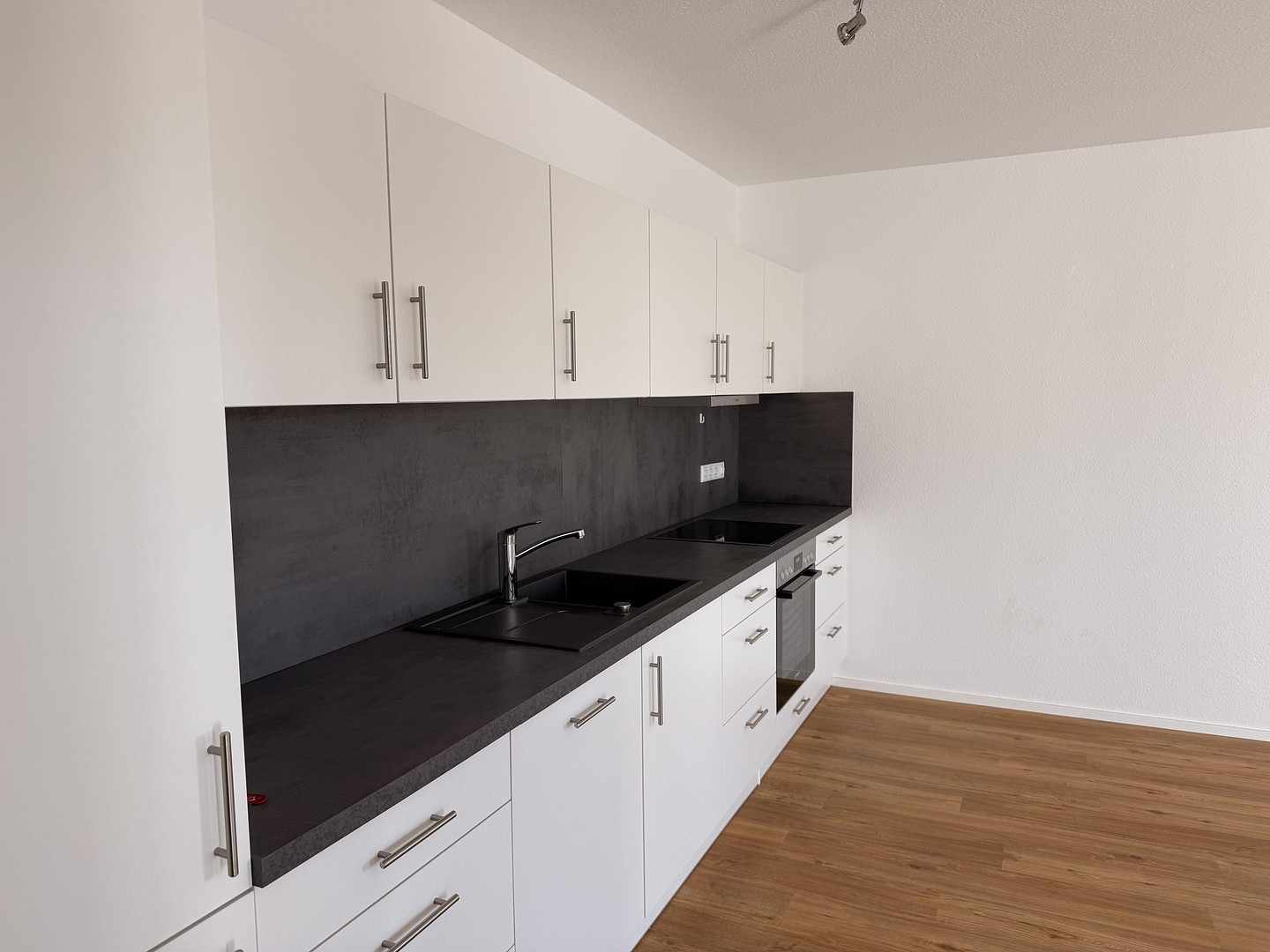 Neuwertige, freizügige Wohnung mit Ausblick *provisionsfrei* - Ab sofort. – Rathausstr. 1, 78669 Wellendingen – Vorschaubild 11