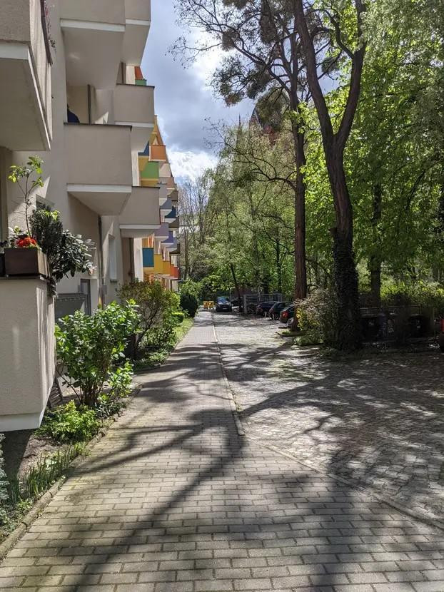 Direkt am Landwehrkanal - Bezugsfreie helle 1 Zimmerwohnung mit Balkon (ohne Provision) – Johanniterstraße 32, 10961 Berlin(Kreuzberg) – Vorschaubild 9