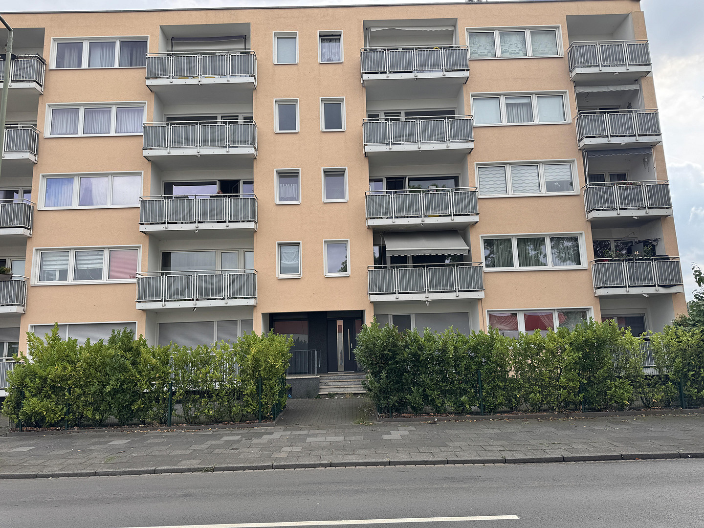 Renovierte 2,5 Zimmer Wohnung in zentraler Lage mit 2 Balkonen – Eschenstr. 129, 47055 Duisburg(Wanheimerort) – Vorschaubild 7