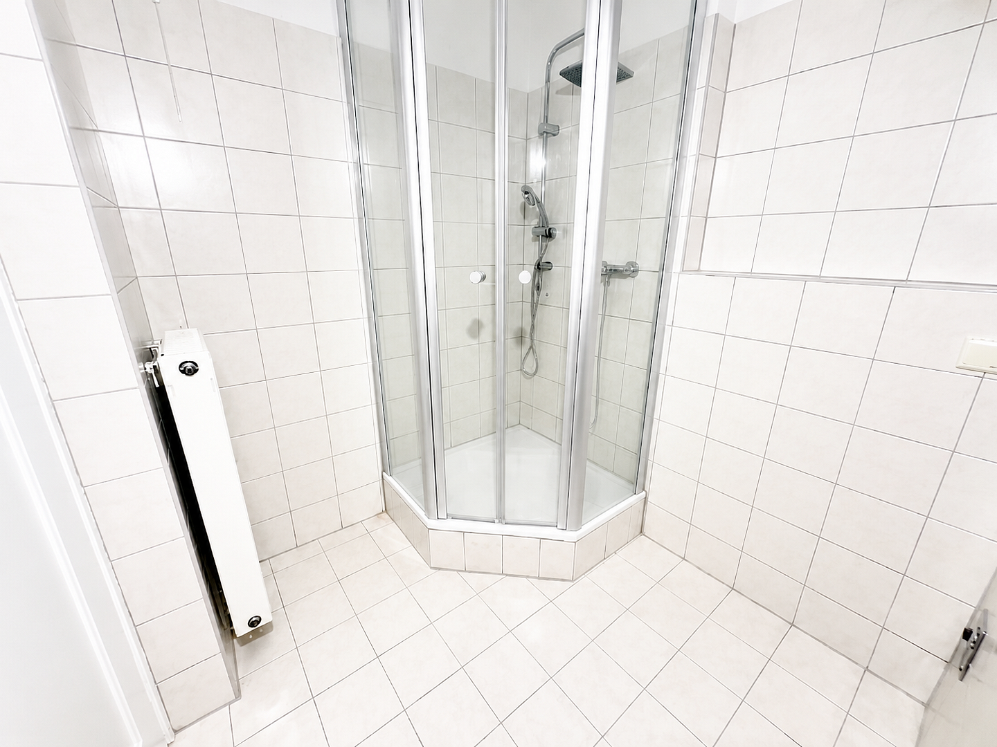 3 Zimmer Wohnung mit neuer Einbauküche / WG geeignet – Landgrabenstraße 19, 90443 Nürnberg(Steinbühl) – Vorschaubild 4