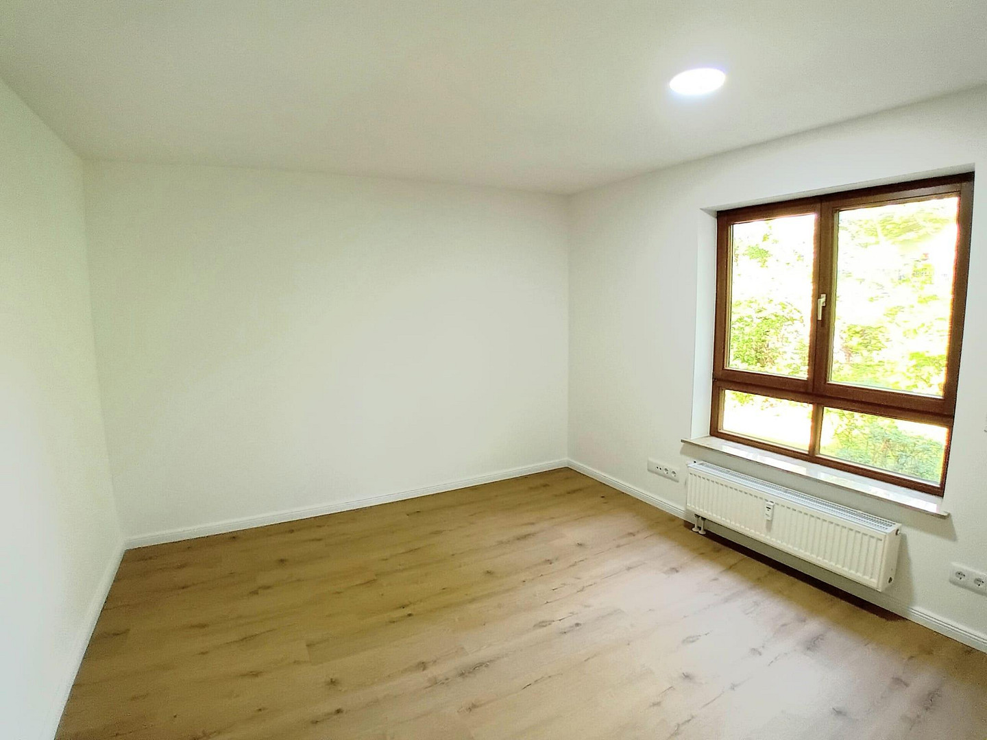 Frisch sanierte 2,5-Raum-Wohnung in ruhiger Lage – Radeberger Str. 26, 1328 Dresden Weissig(Weißig) – Vorschaubild 9