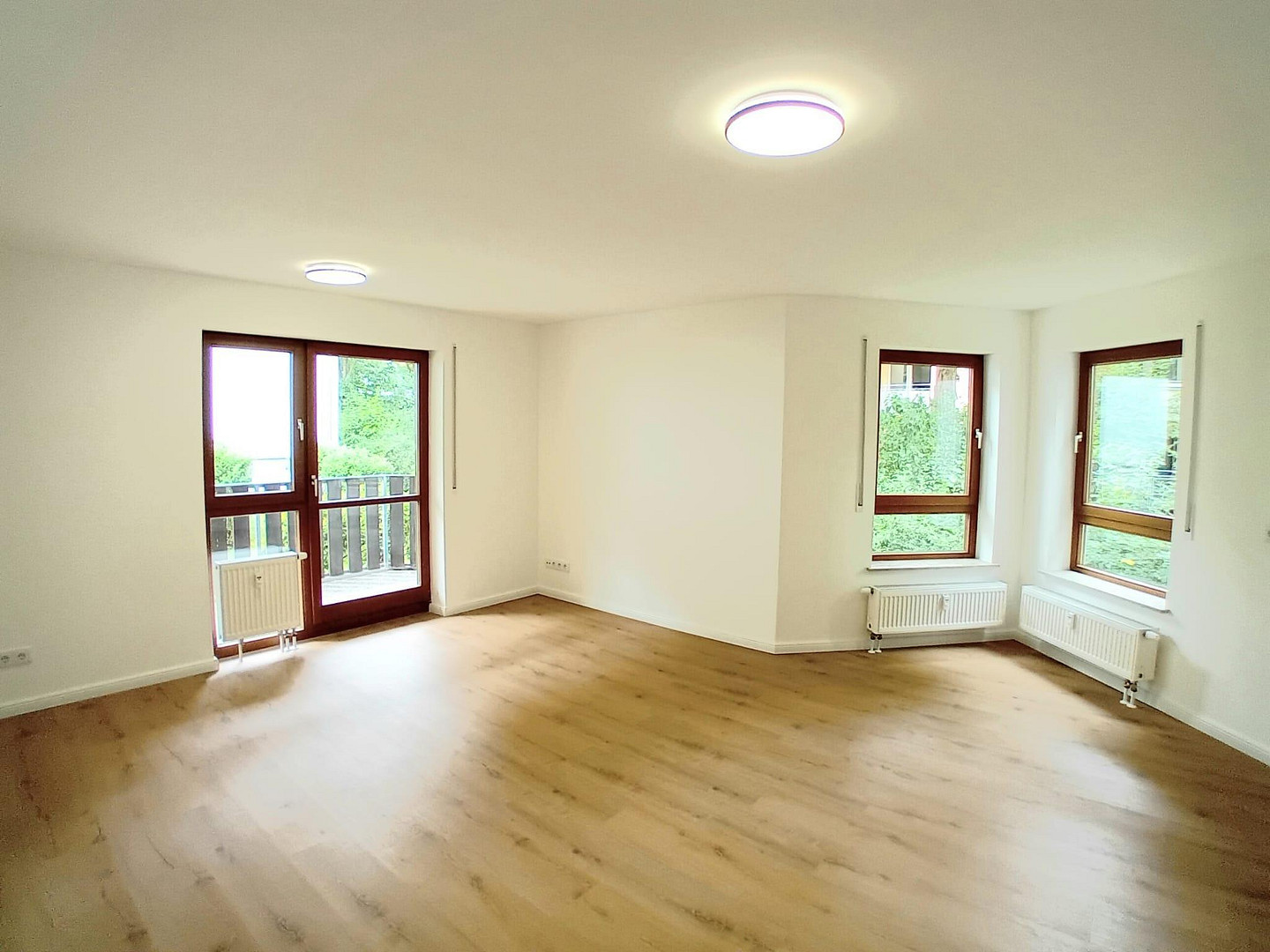 Frisch sanierte 2,5-Raum-Wohnung in ruhiger Lage