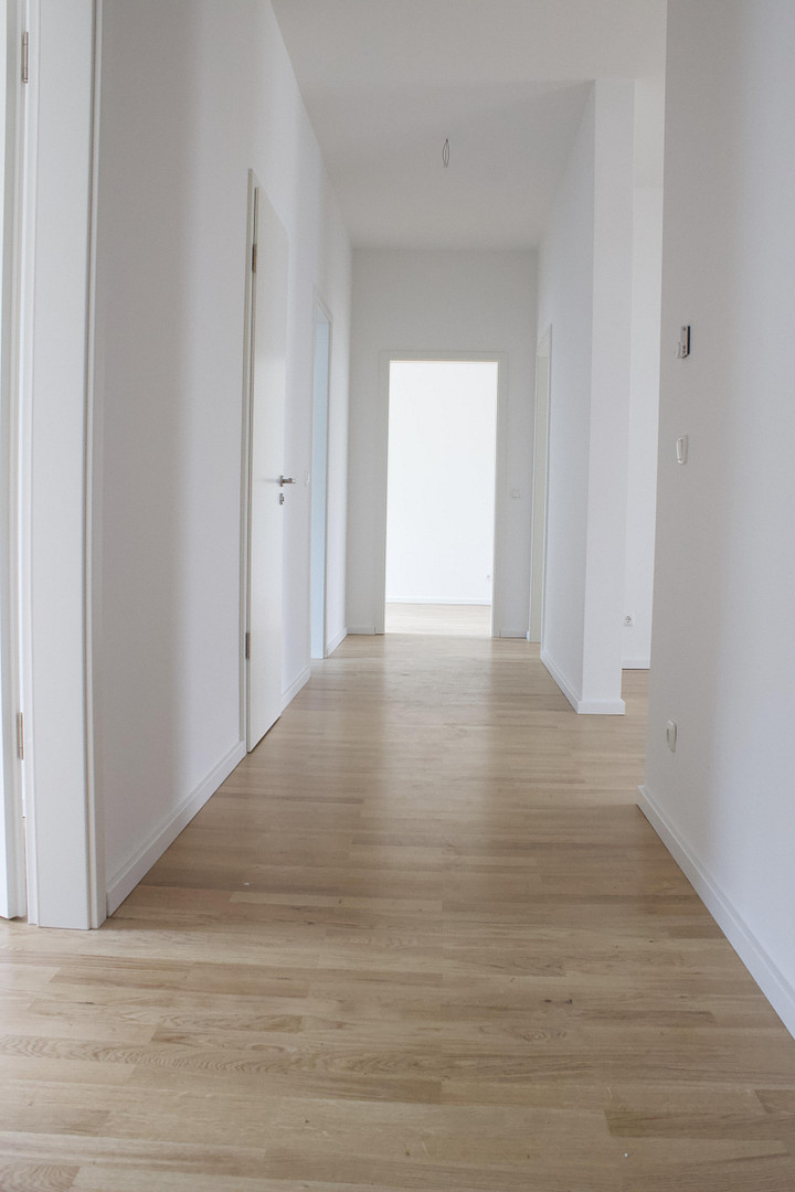 4,5-Zi-Whg / gr. Wohnküche / Vollbad / Gäste-WC / gr. Balkon / von privat in Berlin-Johannisthal – Sterndamm 66 E, 12487 Berlin(Johannisthal) – Vorschaubild 9
