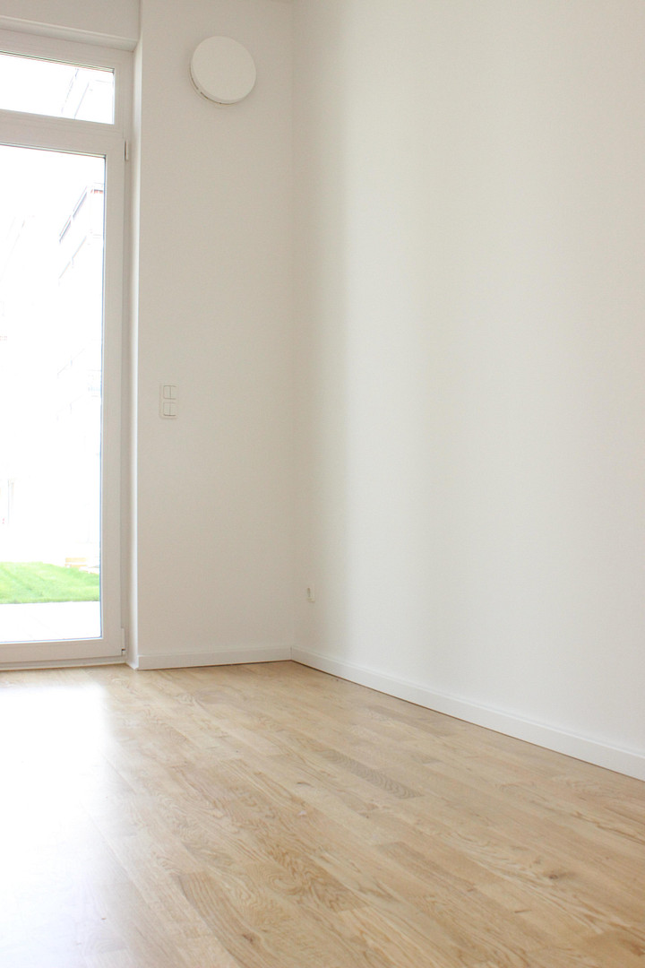 4,5-Zi-Whg / gr. Wohnküche / Vollbad / Gäste-WC / gr. Balkon / von privat in Berlin-Johannisthal – Sterndamm 66 E, 12487 Berlin(Johannisthal) – Vorschaubild 11