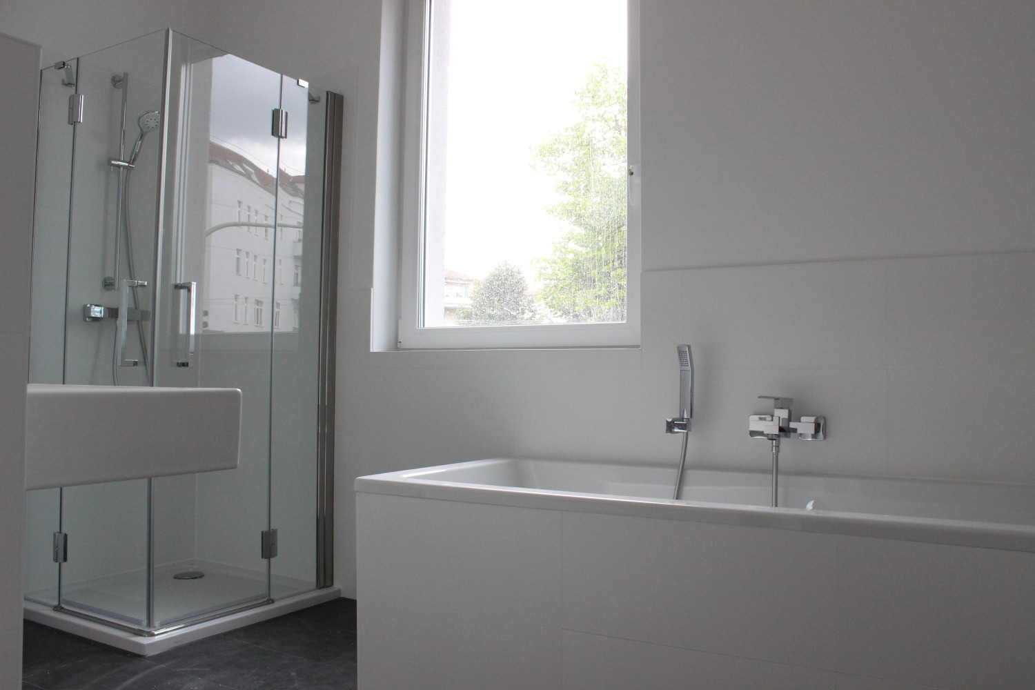 4,5-Zi-Whg / gr. Wohnküche / Vollbad / Gäste-WC / gr. Balkon / von privat in Berlin-Johannisthal – Sterndamm 66 E, 12487 Berlin(Johannisthal) – Vorschaubild 7