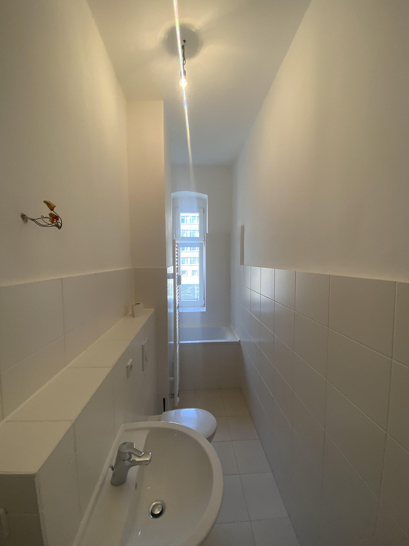 4-Zimmerwohnung mit Balkon im 1. OG in einem sanierten Altbau in Lichtenberg – Magdalenenstraße 21, 10365 Berlin(Lichtenberg) – Vorschaubild 4