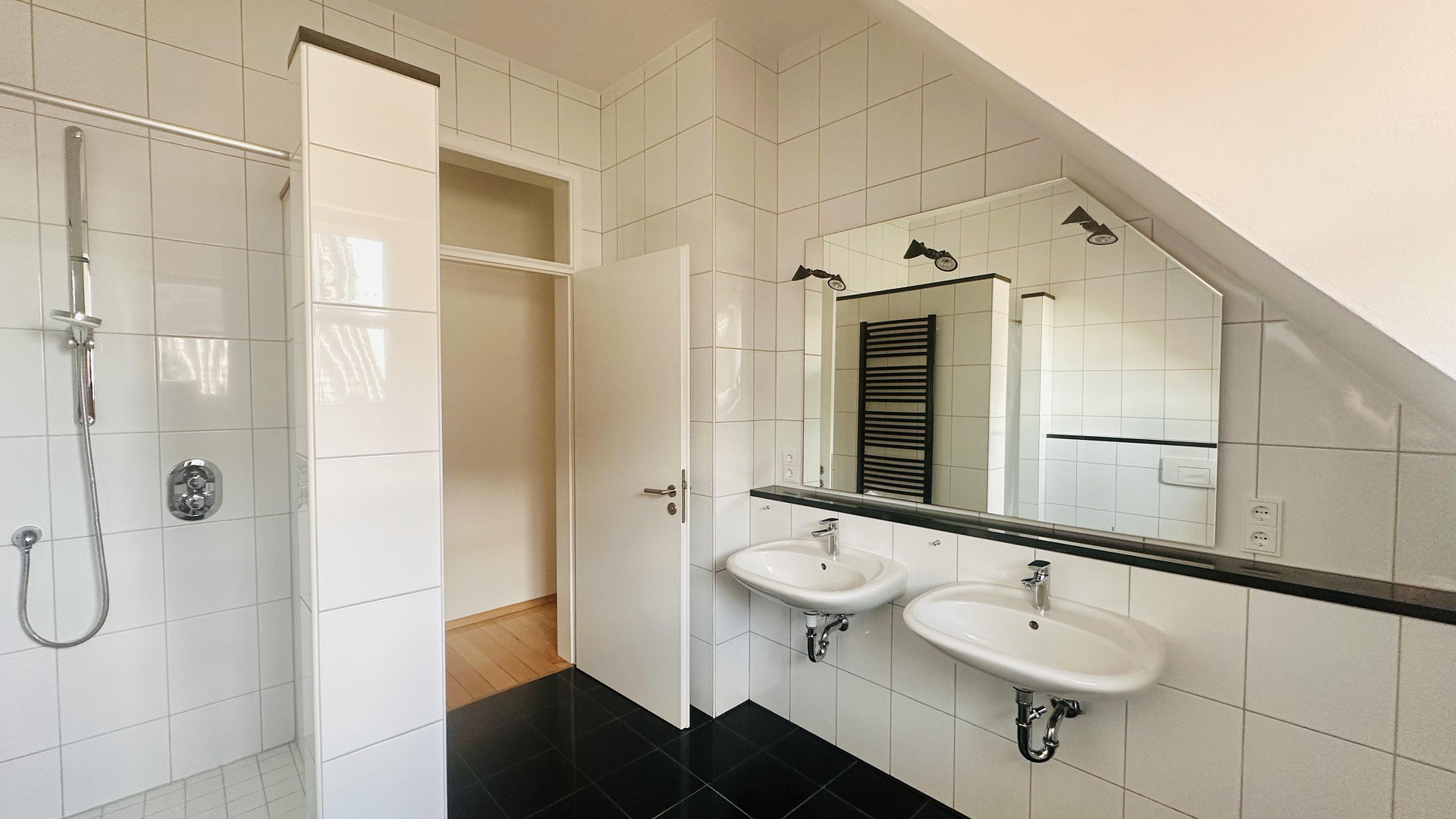 Traumhafte ca. 135 m² große Wohnung mit Garten, Balkon und Garagenstellplatz – 49324 Melle – Vorschaubild 5
