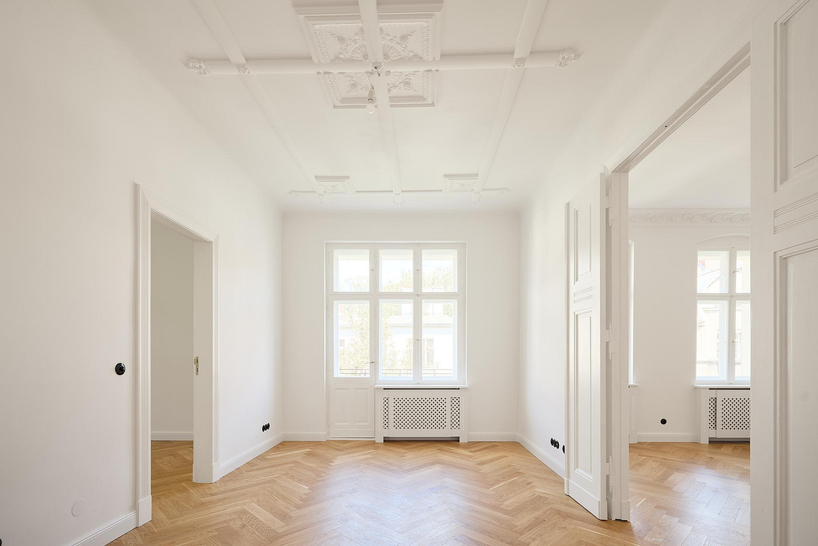 Friedenau: 3-Zi Altbau zum Erstbezug mit Balkon, Dusche & Freistehender Badewanne, Provi.frei – 12161 Berlin(Friedenau) – Vorschaubild 5