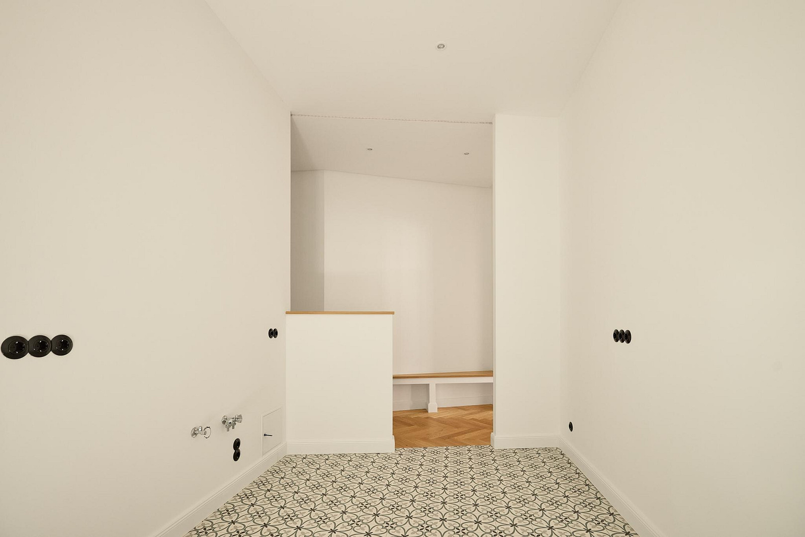 Friedenau: 3-Zi Altbau zum Erstbezug mit Balkon, Dusche & Freistehender Badewanne, Provi.frei – 12161 Berlin(Friedenau) – Vorschaubild 17