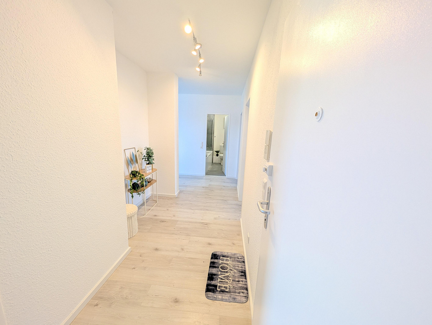 PROVISIONSFREI - sofort einziehen - Helle 3-Zimmerwohnung mit Blick zur Pfalz, komplett renoviert – 67071 Ludwigshafen am Rhein(Oggersheim) – Vorschaubild 19