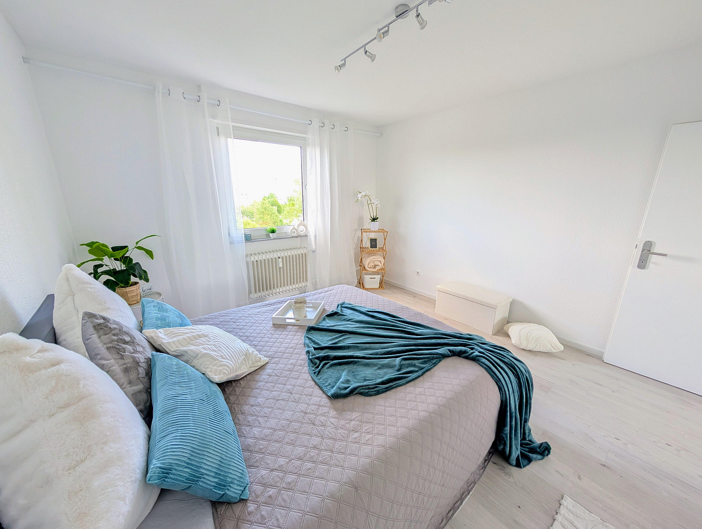 PROVISIONSFREI - sofort einziehen - Helle 3-Zimmerwohnung mit Blick zur Pfalz, komplett renoviert – 67071 Ludwigshafen am Rhein(Oggersheim) – Vorschaubild 12