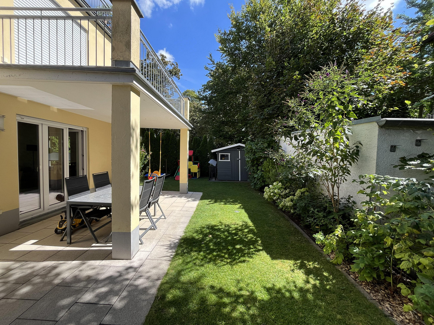Moderne 3,5 Zi. EG-ETW mit Garten und Souterrain in TOP-Lage IN-Süd Nähe HBF – 85051 Ingolstadt – Vorschaubild 2