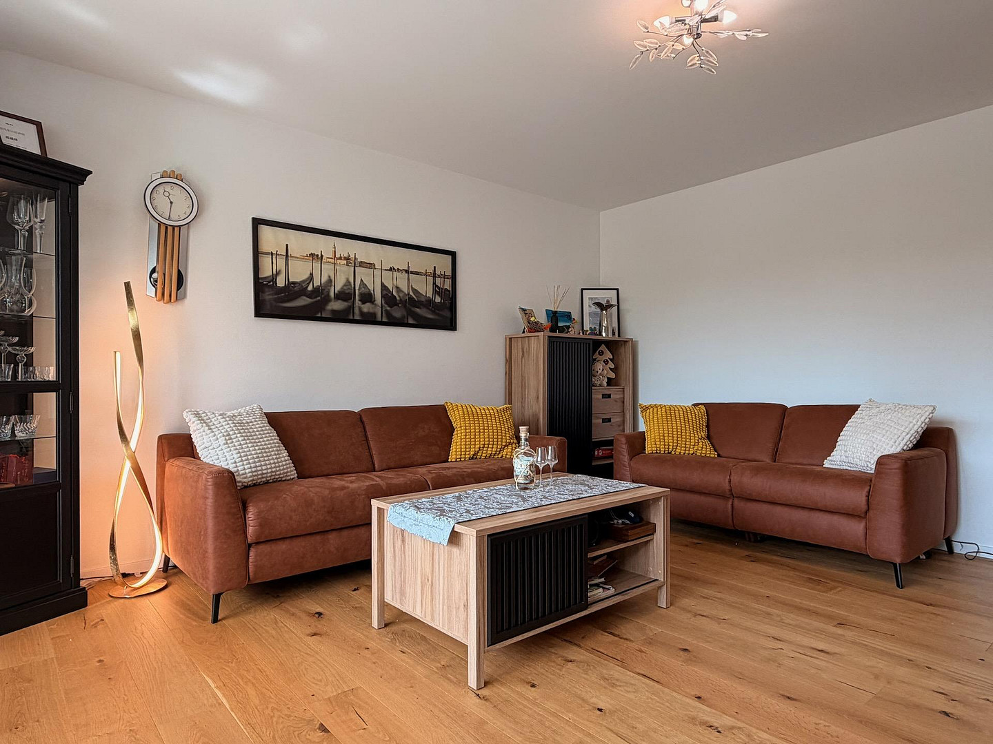 Familienfr. 4-Zi.-Whg. mit Loggia & TG-Stellplatz in München-Am Hart (privat) – 80937 München(Am Hart) – Vorschaubild 2