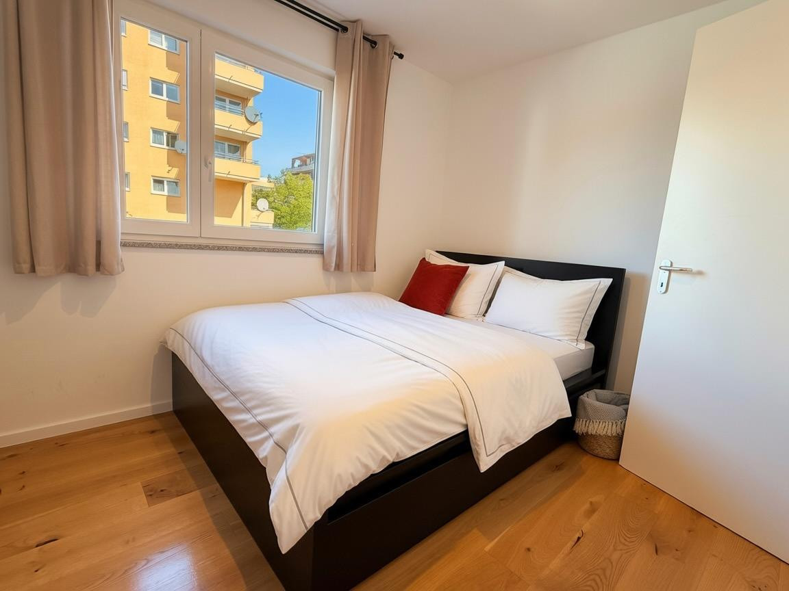 Familienfr. 4-Zi.-Whg. mit Loggia & TG-Stellplatz in München-Am Hart (privat) – 80937 München(Am Hart) – Vorschaubild 10