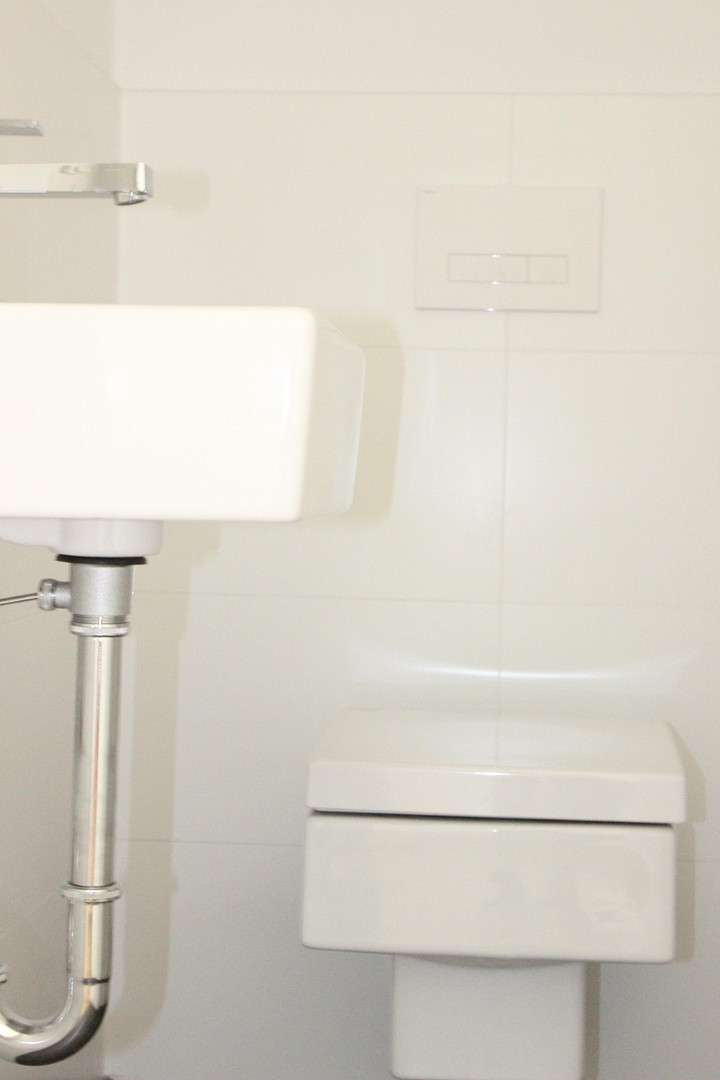 3,5-Zi-Whg / gr. Wohnküche / Vollbad / Gäste-WC / Terrasse / von privat in Berlin-Johannisthal – Sterndamm 66 F, 12487 Berlin(Johannisthal) – Vorschaubild 11