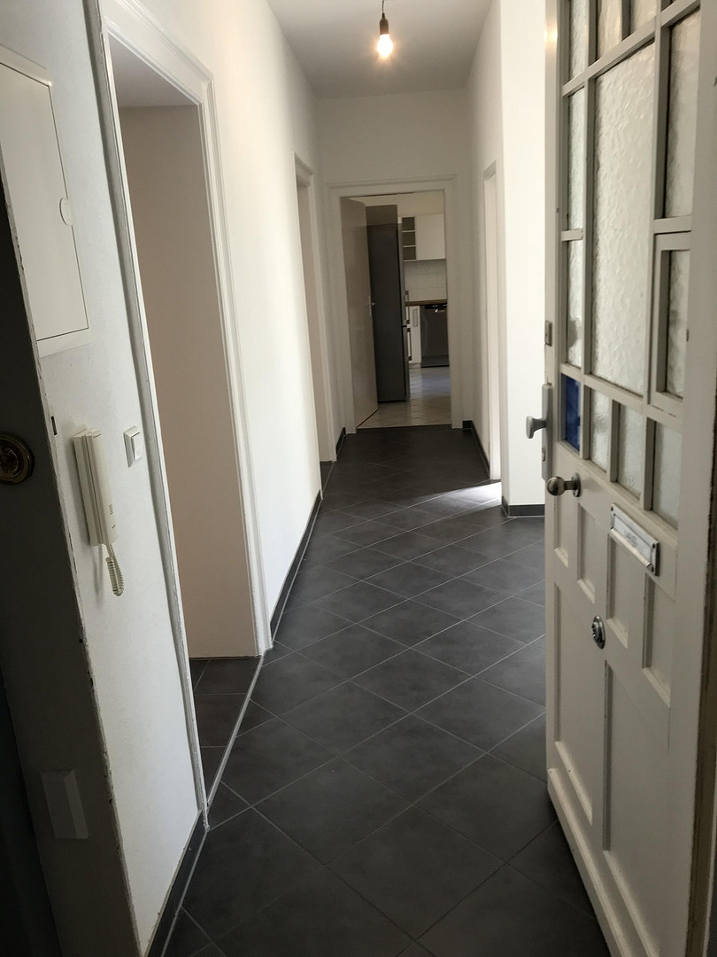 Provisionsfrei: Helle 3-Zimmer-Altbauwohnung mit Fernwärme in Mannheim (Max-Joseph-Straße) – 68167 Mannheim – Vorschaubild 3