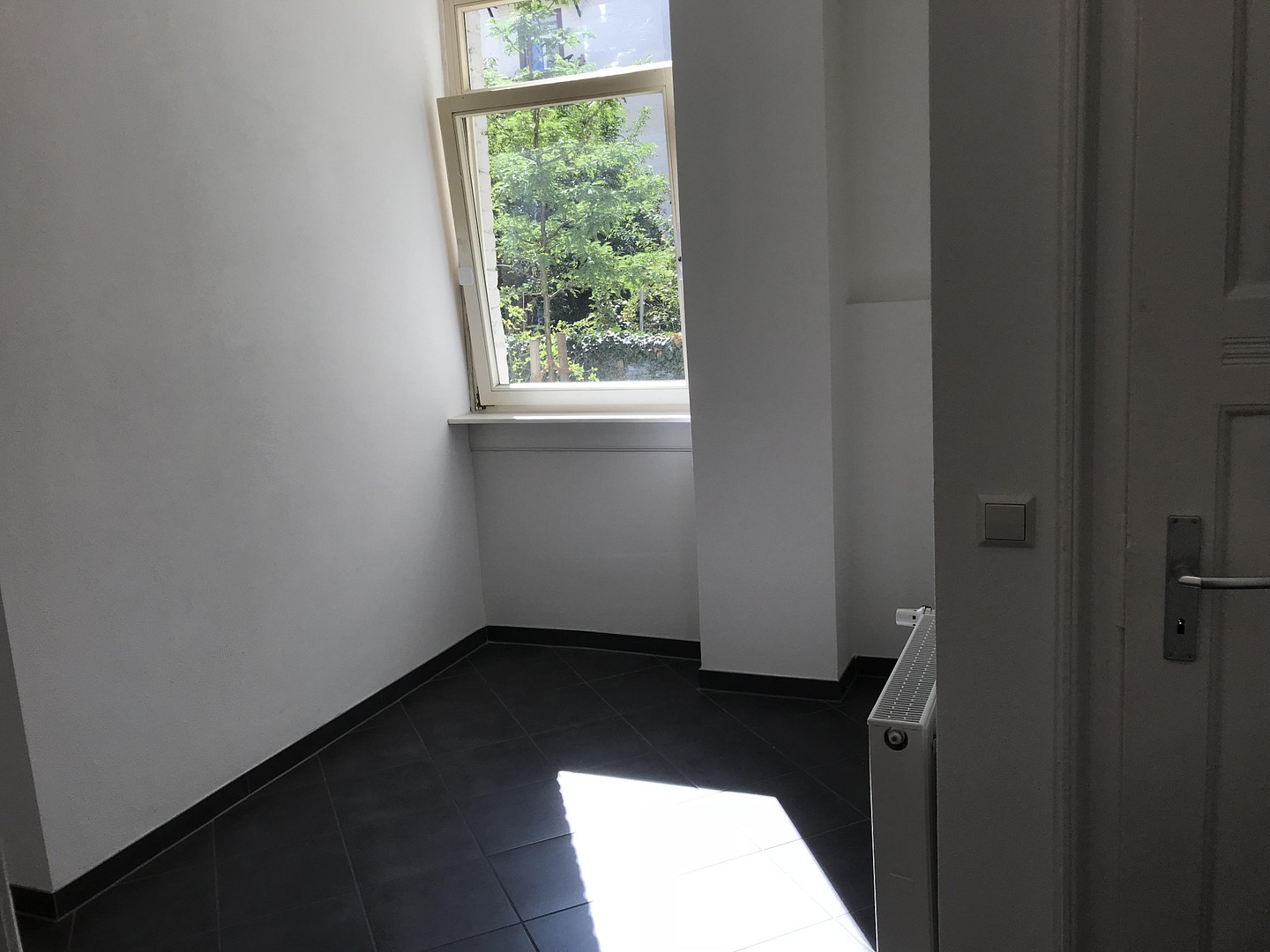 Provisionsfrei: Helle 3-Zimmer-Altbauwohnung mit Fernwärme in Mannheim (Max-Joseph-Straße) – 68167 Mannheim – Vorschaubild 4