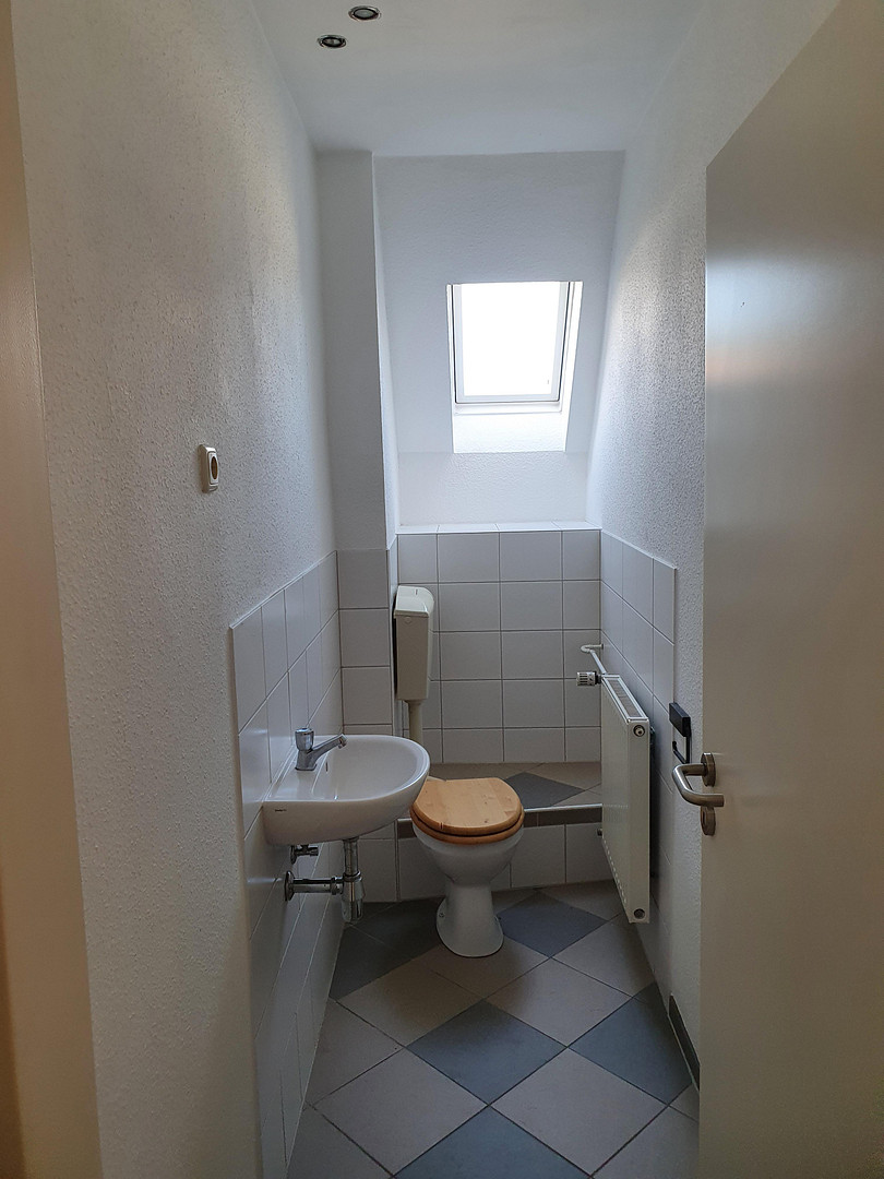 Gut geschnittene 3-Raum KDB-Wohnung im DG – Huttropstr. 52, 45138 Essen(Huttrop) – Vorschaubild 8