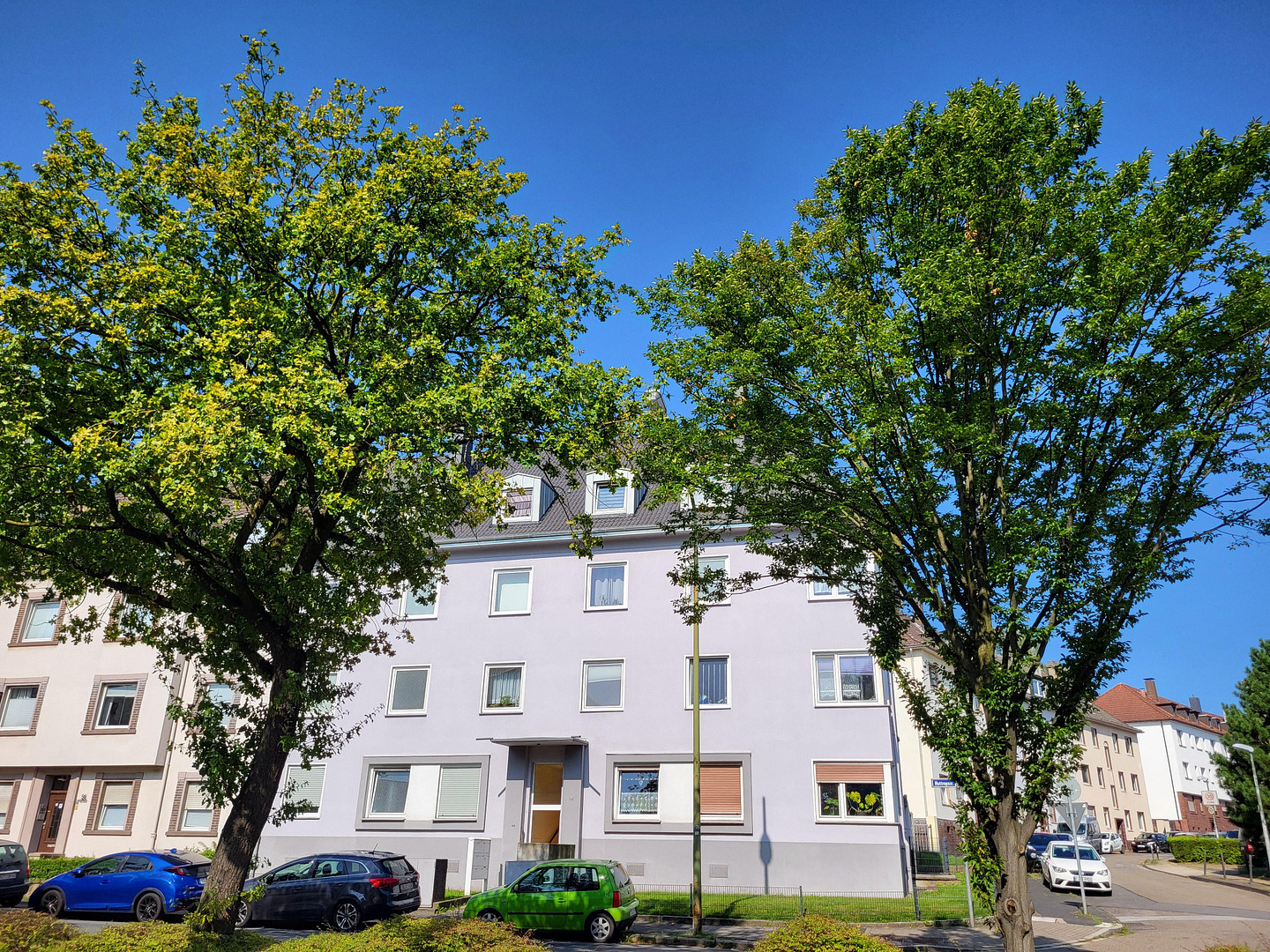 Gut geschnittene 3-Raum KDB-Wohnung im DG