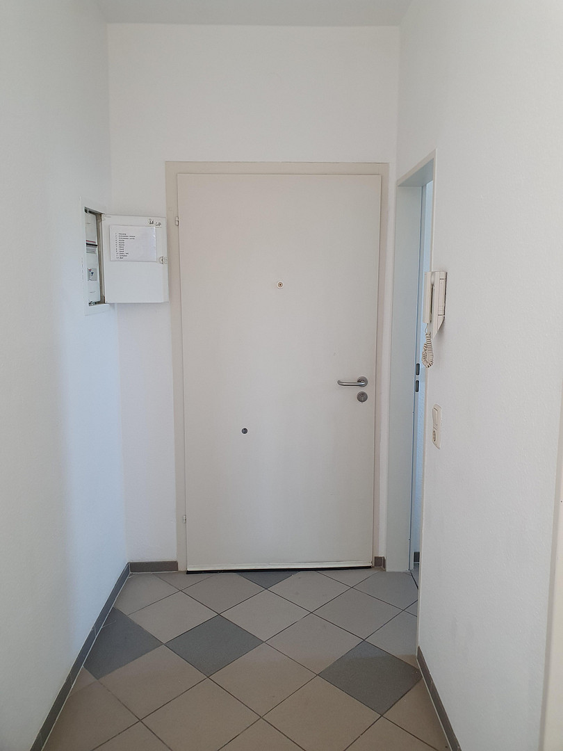 Gut geschnittene 3-Raum KDB-Wohnung im DG – Huttropstr. 52, 45138 Essen(Huttrop) – Vorschaubild 10