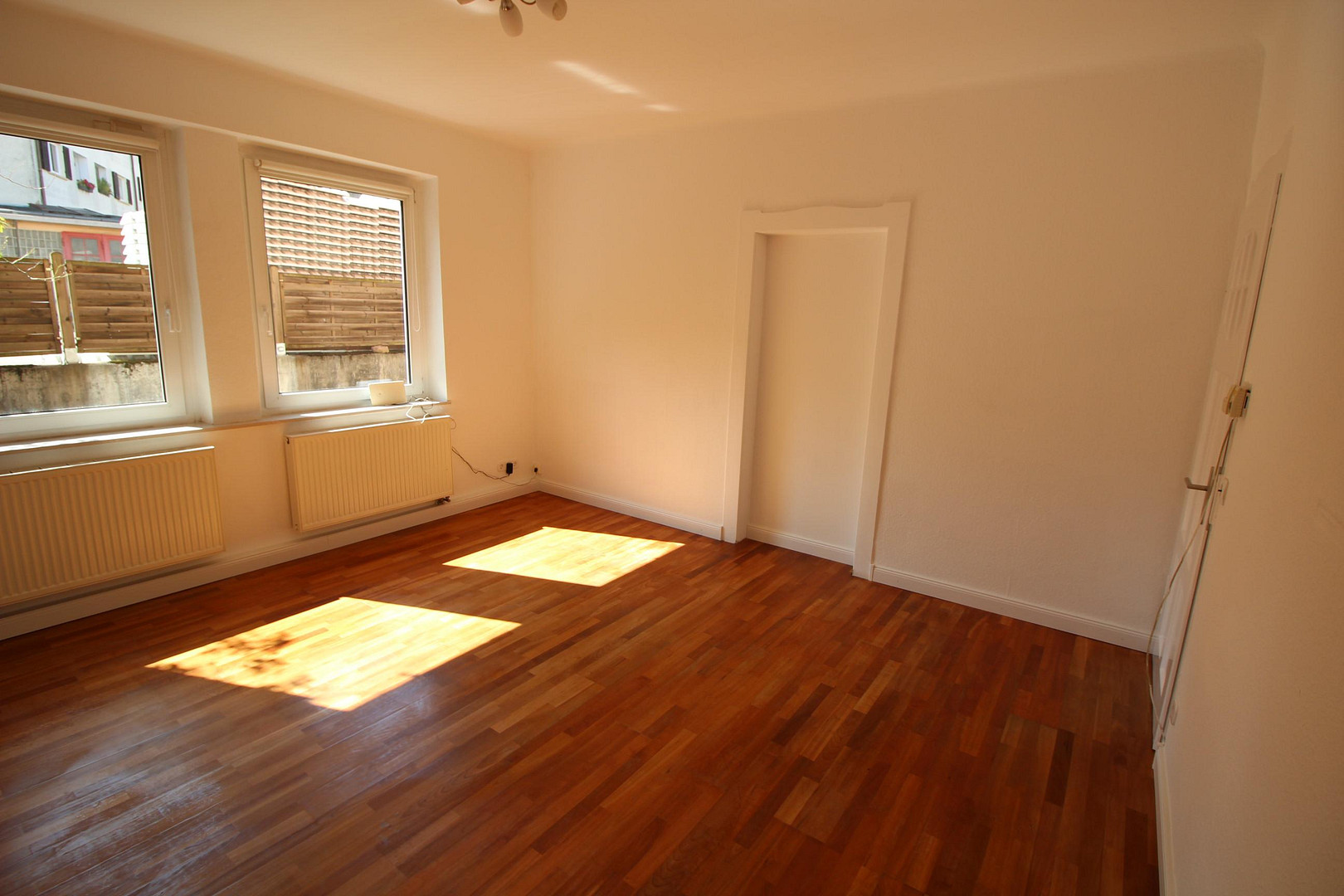 Frisch renovierte E.G Wohnung mit Balkon und Garten zur Mitnutzung – 70199 Stuttgart(Süd) – Vorschaubild 10