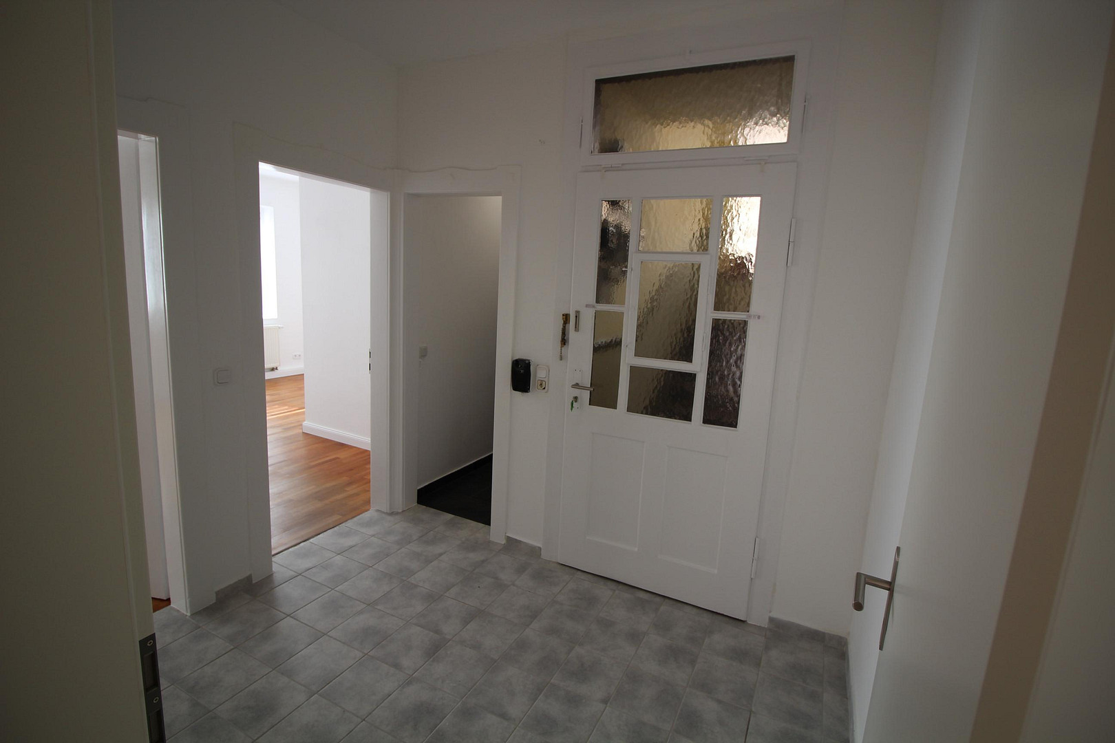 Frisch renovierte E.G Wohnung mit Balkon und Garten zur Mitnutzung – 70199 Stuttgart(Süd) – Vorschaubild 26