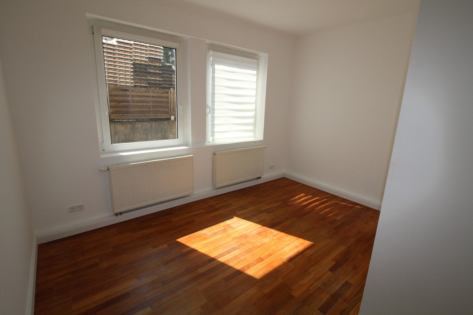 Frisch renovierte E.G Wohnung mit Balkon und Garten zur Mitnutzung – 70199 Stuttgart(Süd) – Vorschaubild 17