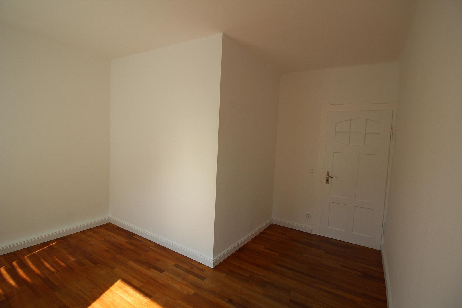 Frisch renovierte E.G Wohnung mit Balkon und Garten zur Mitnutzung – 70199 Stuttgart(Süd) – Vorschaubild 15