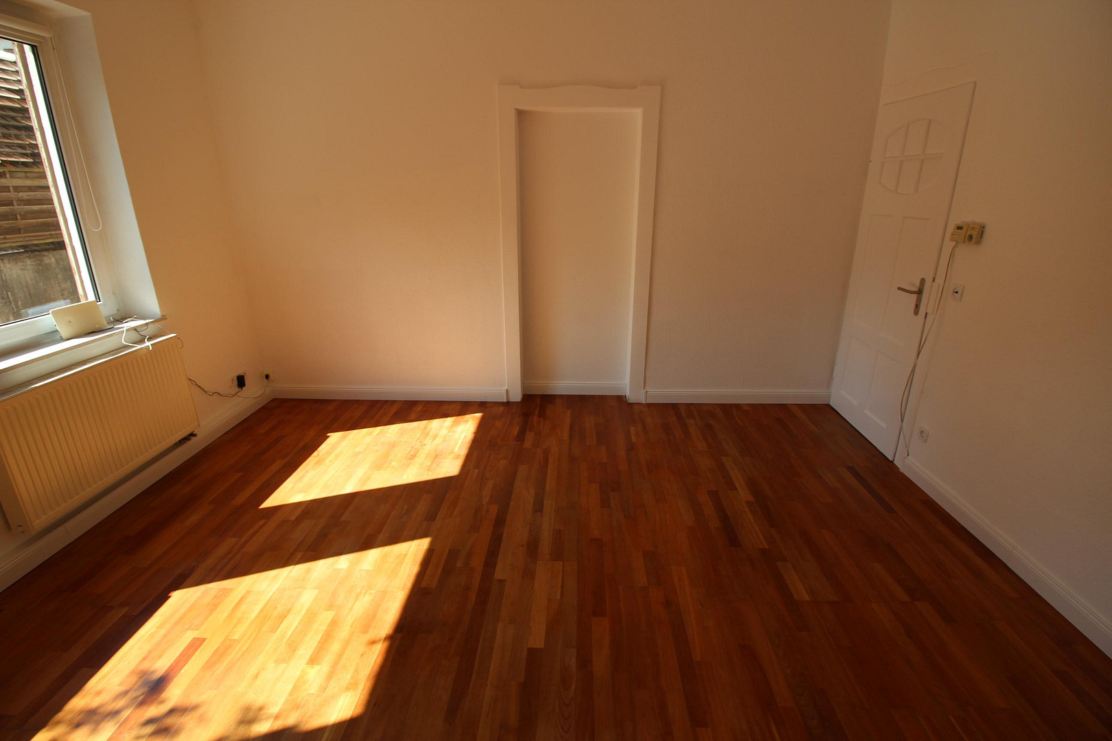 Frisch renovierte E.G Wohnung mit Balkon und Garten zur Mitnutzung – 70199 Stuttgart(Süd) – Vorschaubild 11