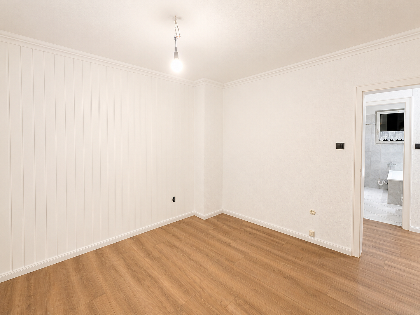 Renovierte Helle 3-Zimmer-Wohnung in ruhiger Lage – Huchting - WG Geeignet - Familienfreundlich – Neuer Damm 40, 28259 Bremen(Huchting) – Vorschaubild 2