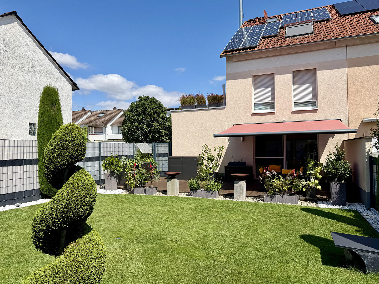Provisionsfrei: Reihenendhaus, großer Garten & Dachterrasse, gut ausgestattet & gepflegt – 65830 Kriftel – Vorschaubild 2