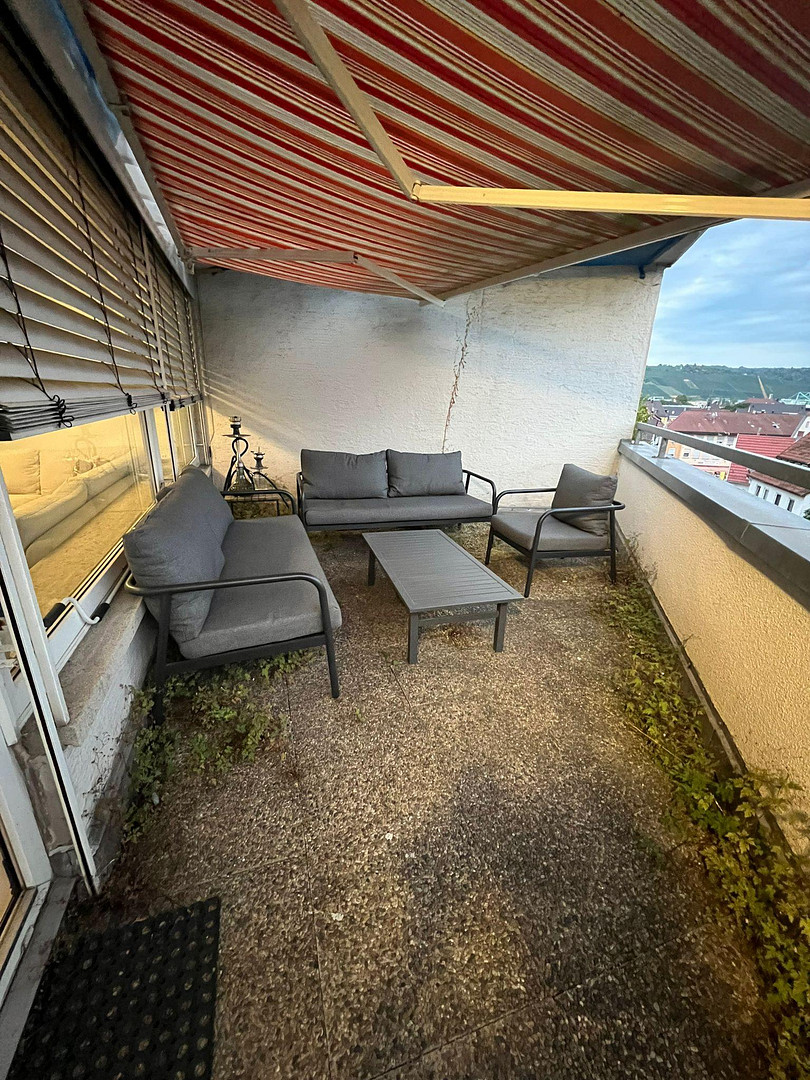 Kernsaniert, Stylische 2-Zim.-Wohnung mit Riesen-Terrasse & Traumhafter Aussicht! – Foto 17