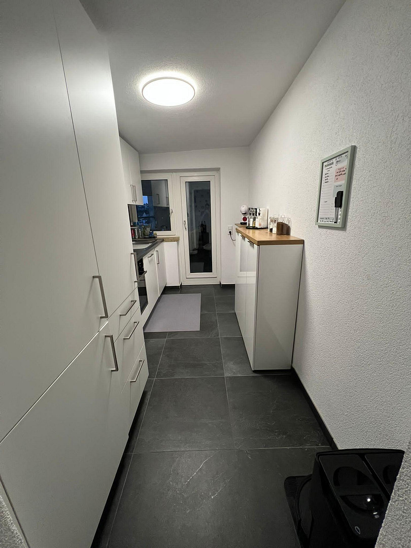 Kernsaniert, Stylische 2-Zim.-Wohnung mit Riesen-Terrasse & Traumhafter Aussicht! – Foto 6